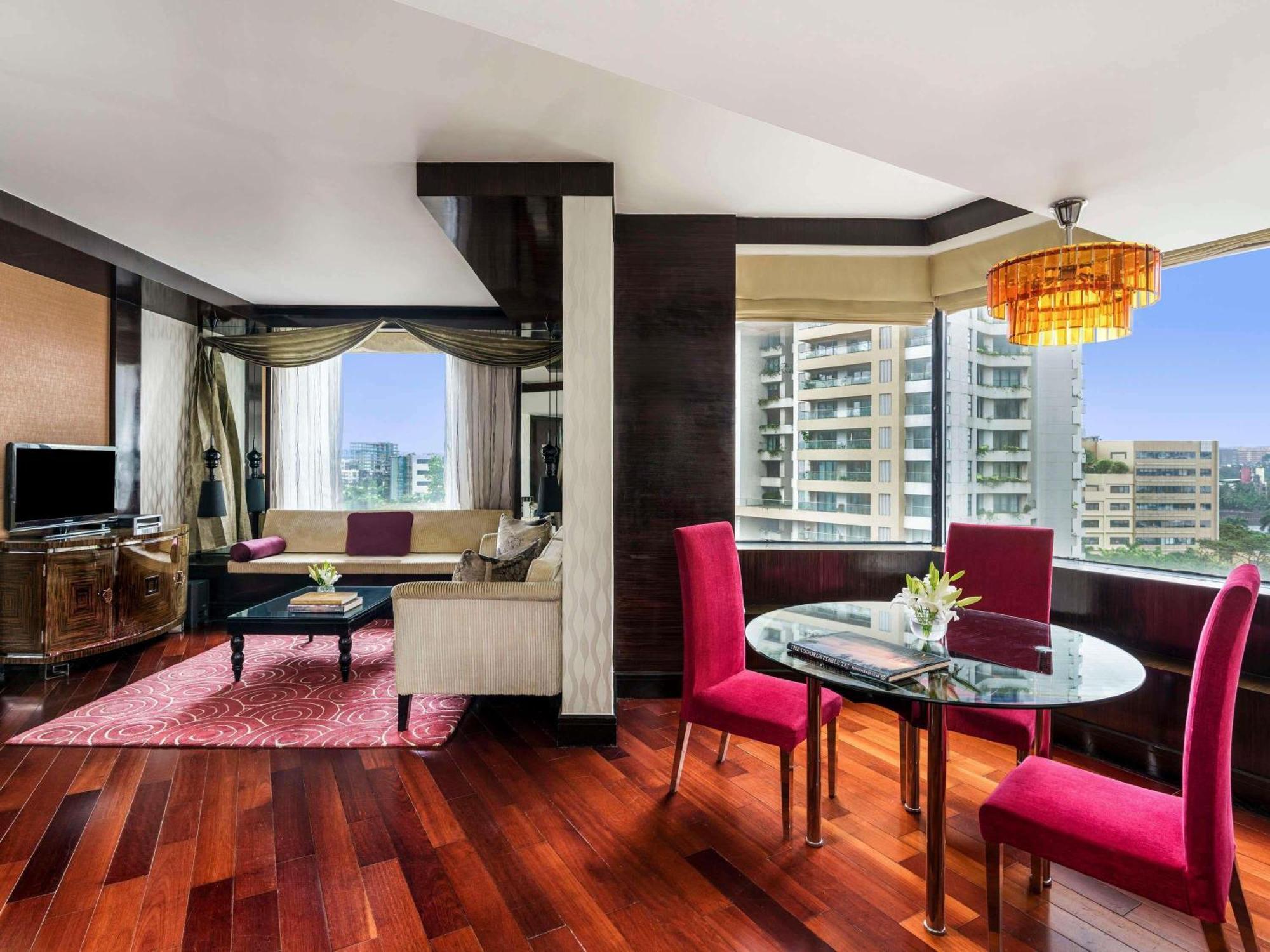 Prestige Suite King Bed Living Area Lounge Access Hi-tea Cocktail Hours Meeting Room access an Hour Airport TransfersT1 & T2,1742748155:JPEG