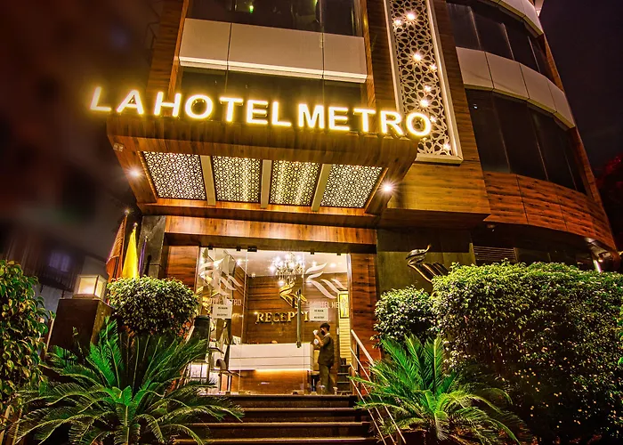 La Hotel Metro Near Bkc Mumbai